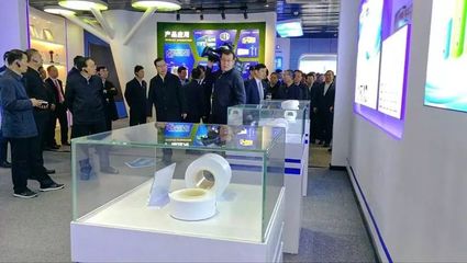 省委书记率队观摩枣庄项目 新兴能源技术研发成果斐然